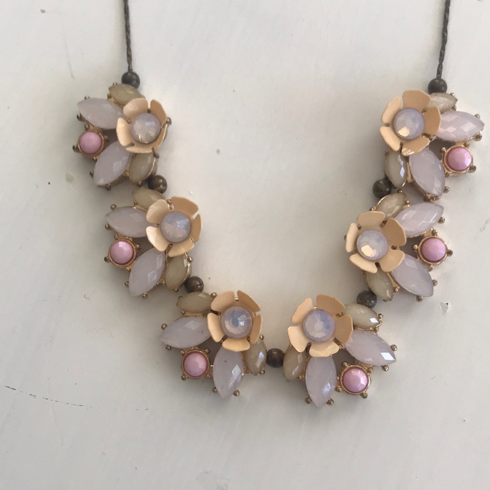 Ladies floral necklace